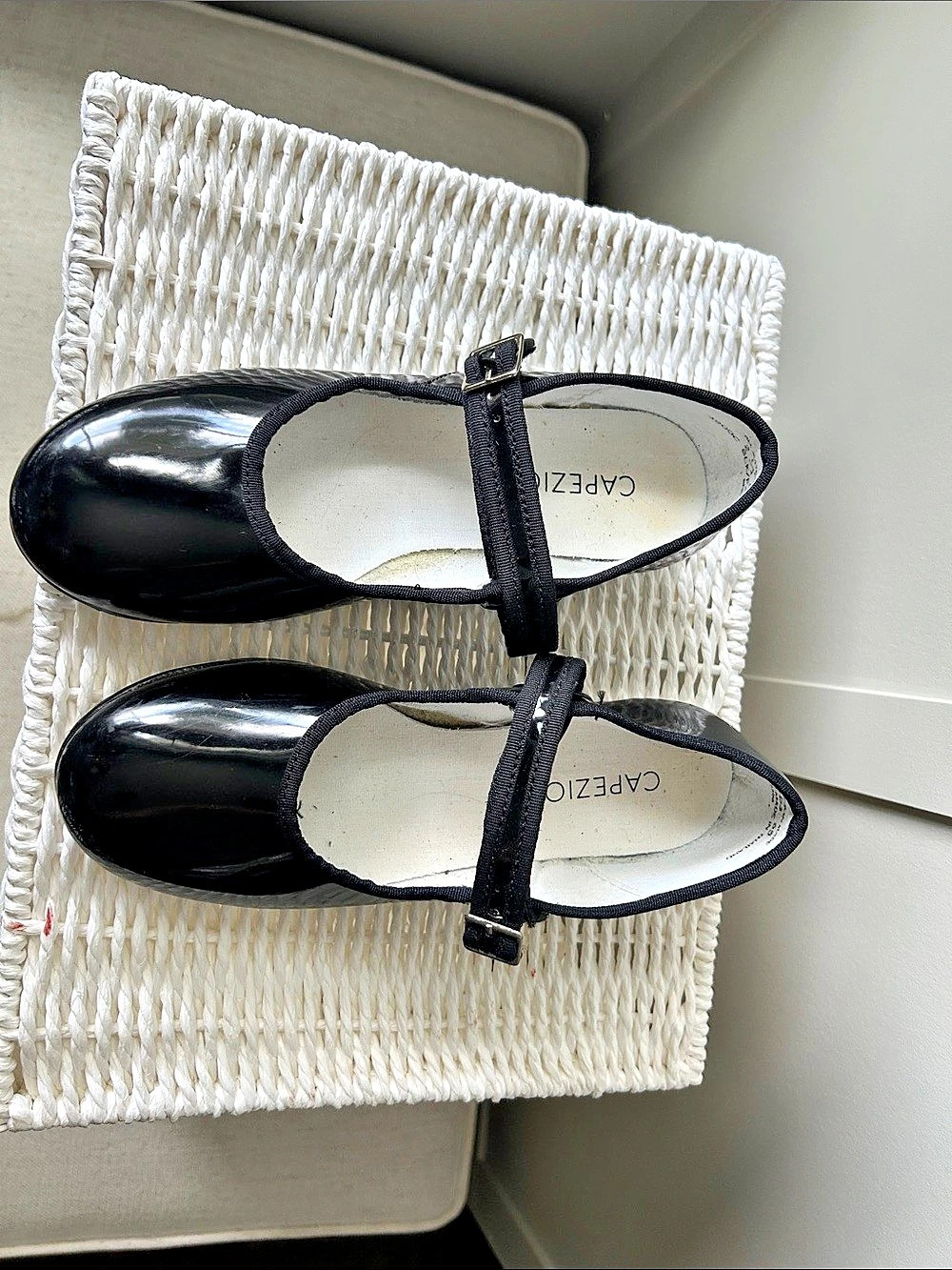 Capezio Black Patent Leather Tap Shoes - 2.5M